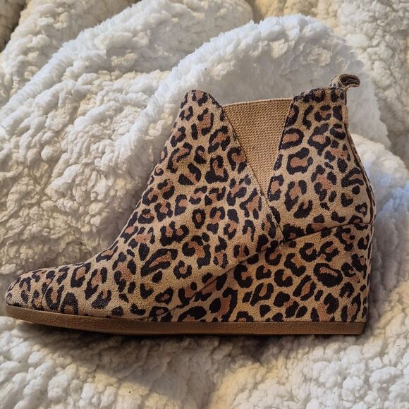 Toms Women's 9 Animal Print Wedge Ankle Boots - Picture 3 of 6